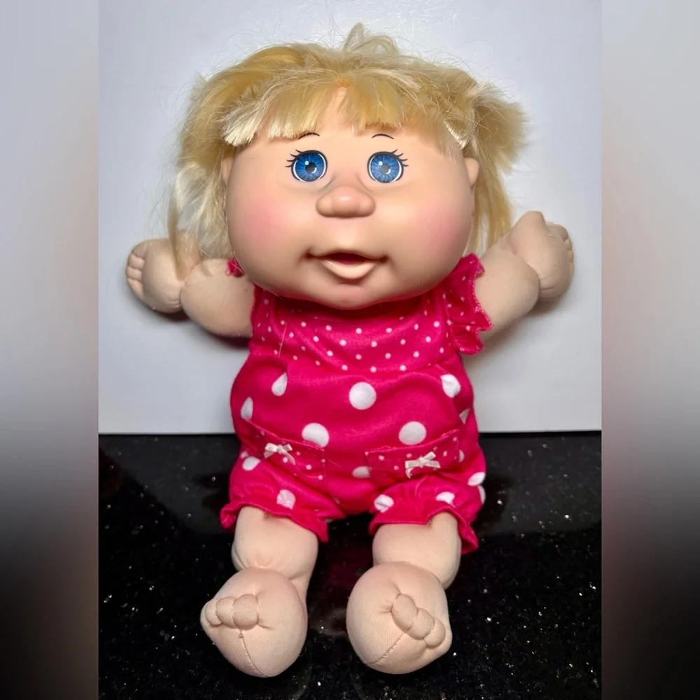 Cabbage‎ Patch Kids Adorable Pink Polka Dot Doll
